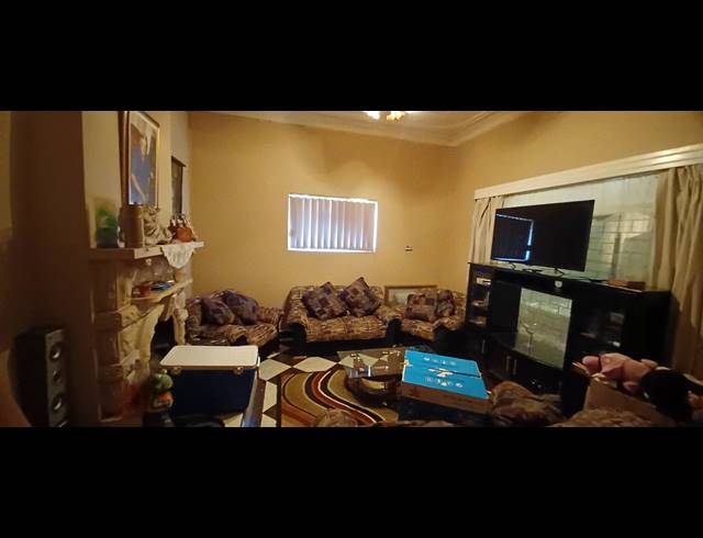 5 BEDROOM HOUSE FOR SALE IN BRAKPAN CENTRAL